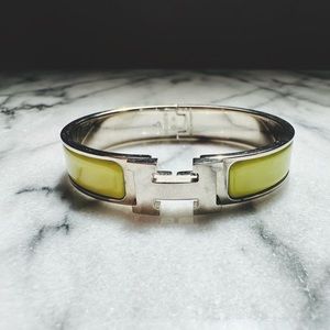 BRAND NEW Clic H Narrow bracelet in yellow enamel